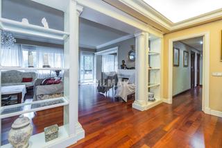 Appartamento in Ciudad Universitaria. Amplio piso con gran potencial en puerta de hierro  271 m, terra