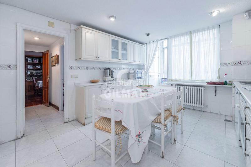 Foto 0d7a6397-0bb4-41e9-acc8-5f3b0283780b. Etagenwohnung mit heizung parking pool in Ciudad Universitaria Madrid