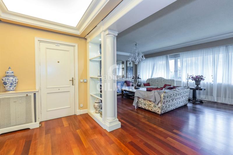 Foto f0c1e4b8-0ec8-4346-ae6a-d4f4b356bd80. Etagenwohnung mit heizung parking pool in Ciudad Universitaria Madrid