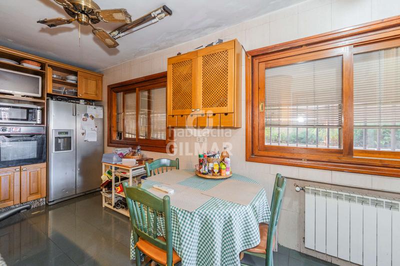 Foto 0475a8ba-3fd8-4b71-b295-aa8da4e95684. Maison jumelée avec chauffage parking piscine dans Peñagrande Madrid