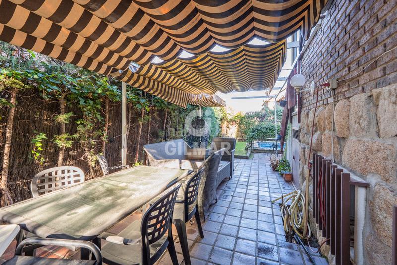 Foto 2389e0ff-834b-490b-a984-024ffefa25cb. Maison jumelée avec chauffage parking piscine dans Peñagrande Madrid