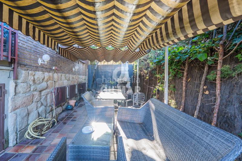 Foto 3a1b3d29-3386-4559-abf5-b3f5aff90bbf. Maison jumelée avec chauffage parking piscine dans Peñagrande Madrid