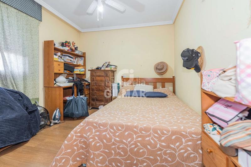 Foto 3c4ebf11-c2bb-41a4-9407-61499dedeb3b. Maison jumelée avec chauffage parking piscine dans Peñagrande Madrid