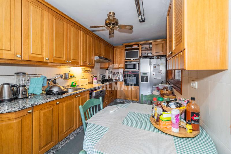 Foto 7b663136-c275-4981-85d4-14b30793e3cf. Maison jumelée avec chauffage parking piscine dans Peñagrande Madrid