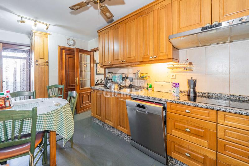 Foto 7bec45c2-7e0c-4444-813a-74a1f3dcdb9c. Maison jumelée avec chauffage parking piscine dans Peñagrande Madrid