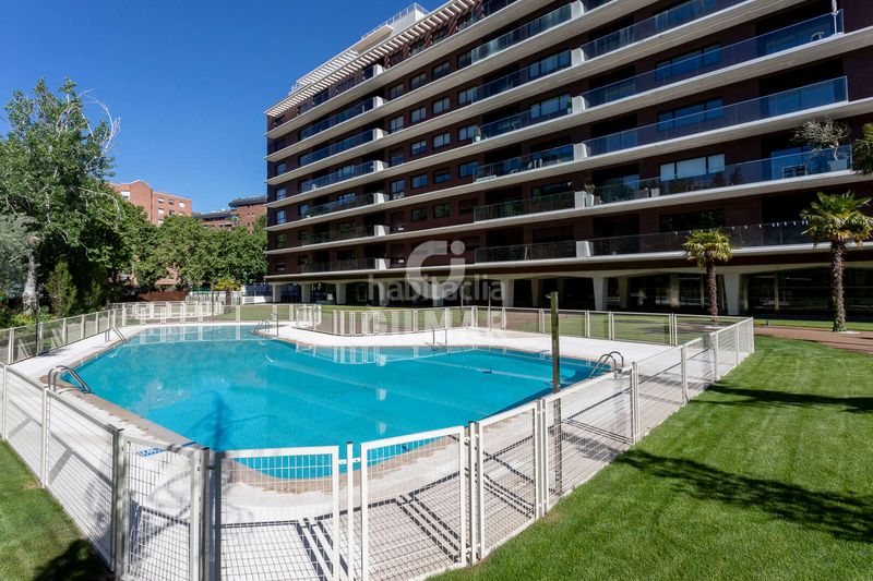 Foto 0bd65bd8-680c-4511-8737-cdc03aab80bf. Pis amb calefacció piscina a Mirasierra Madrid