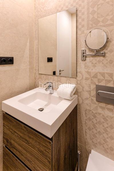 Foto 7b029541-d13f-48a1-b66c-41797ece59af. Appartement dans calle de juan álvarez mendizábal 70 dans Madrid