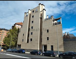 Apartament a Calle de torrelaguna 110. Precioso estudio para entrar a vivir