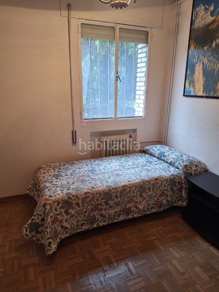Foto b3a32489-31c1-434f-a31c-2273c2dbd767. Chalet con camino riscaldamento parcheggio piscina in Hoyo de Manzanares