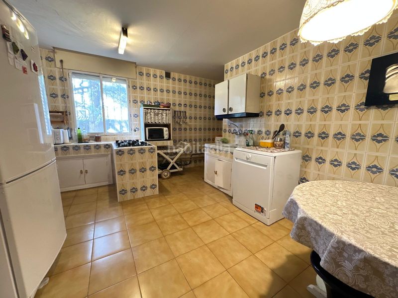 Foto d2e6315f-3c0f-412e-9214-050329866ab1. Chalet con camino riscaldamento parcheggio piscina in Hoyo de Manzanares