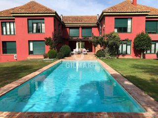 Chalet en Ciudalcampo. Dos chalets pareados en ciudalcampo