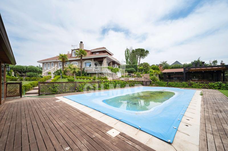 Foto 73af7cef-ac5d-43c8-9ca0-332022507eda. Chalet con riscaldamento parcheggio piscina in Santo Domingo