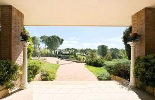 Chalet en Santo Domingo. Villa en santo domingo en parcela segregable