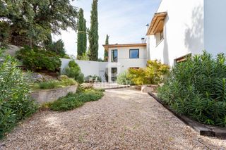 Xalet a Ciudalcampo. Elegante chalet independiente con un estilo propio y un gusto ex