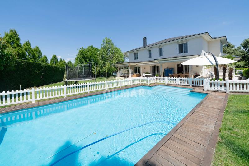 Foto 6034a6bd-d306-4f7c-825f-e140655a4a7d. Chalet con riscaldamento parcheggio piscina in Ciudalcampo