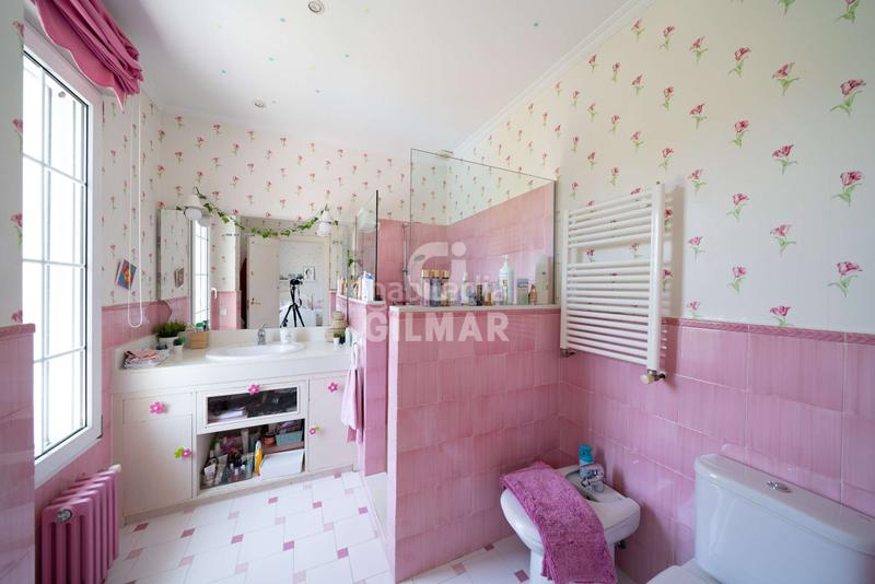 Foto 82505e51-0cb3-4f0a-8039-ec2791e46ba2. Chalet con riscaldamento parcheggio piscina in Ciudalcampo