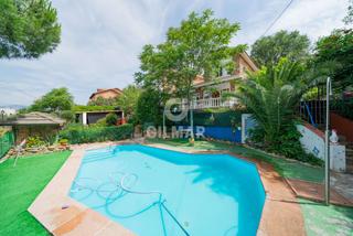 Xalet en Cotos de Monterey. Se presenta un bonito chalet independiente en cotos de monterrey