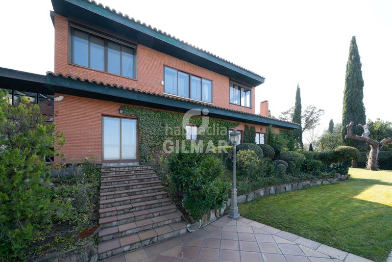 Foto 40ea0a98-7aac-4c74-9338-b63e313a557f. Chalet mit parking pool in Ciudalcampo