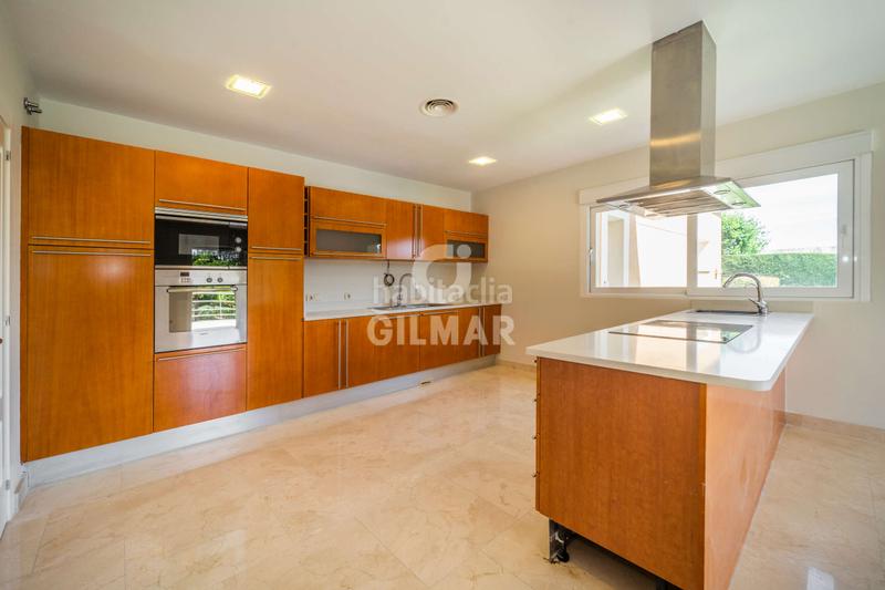 Foto 3ae74e7e-b136-458e-bcbc-1b423bee5043. Chalet mit parking pool in Ciudalcampo