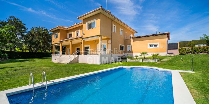 Foto c0da6e41-7020-4ad3-9156-641735c37d95. Chalet mit parking pool in Ciudalcampo