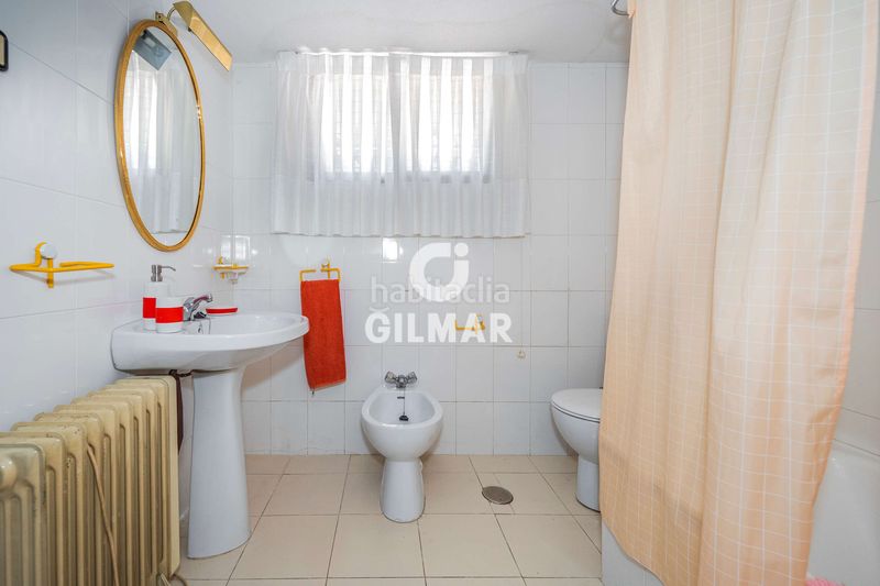 Foto efda4090-7667-4f81-86fe-b904df312d5c. Xalet amb xemeneia calefacció aparcament piscina a Valdelagua
