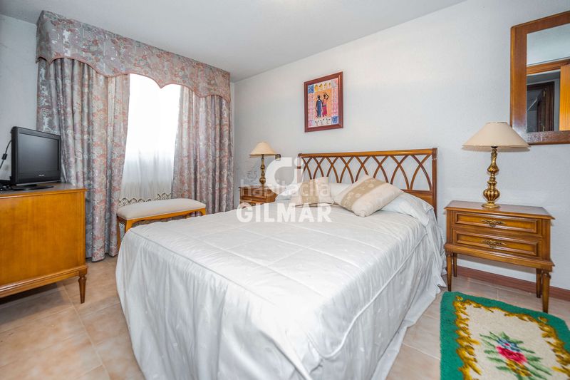 Foto f56654c0-95e0-4ba4-8008-2a815b9a4ce9. Xalet amb xemeneia calefacció aparcament piscina a Valdelagua