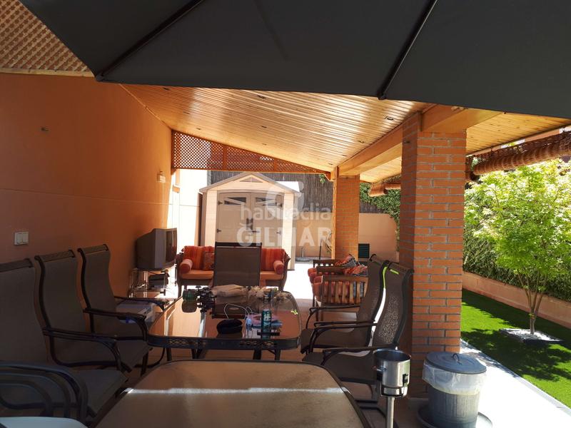 Foto 02ca5c7a-2389-4095-8ae0-e0f973d06737. Casa bifamiliare con camino riscaldamento parcheggio piscina in Algete