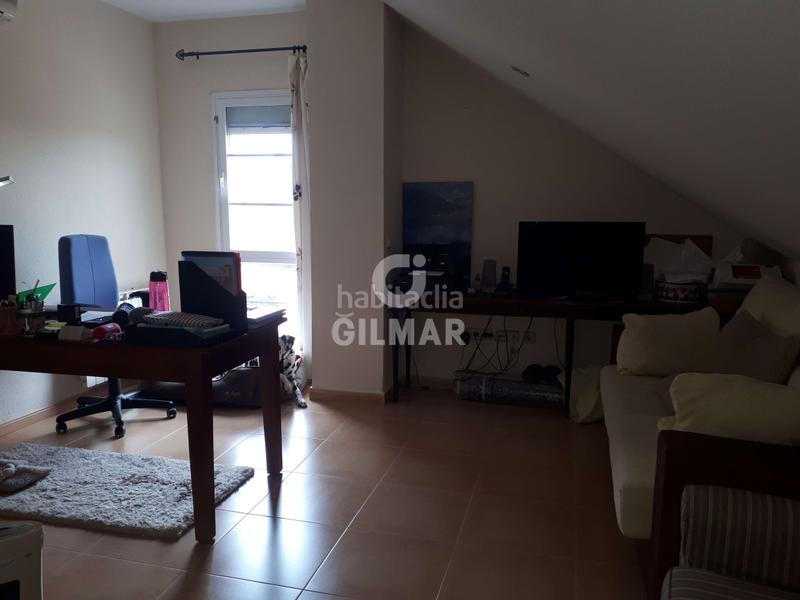 Foto 51a8bf73-2d15-4bfb-9e99-64173d790b67. Casa bifamiliare con camino riscaldamento parcheggio piscina in Algete