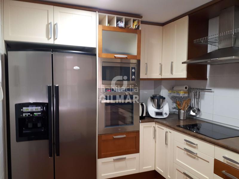 Foto 790b9598-b7c3-485e-82ba-66520e64b2ce. Casa bifamiliare con camino riscaldamento parcheggio piscina in Algete