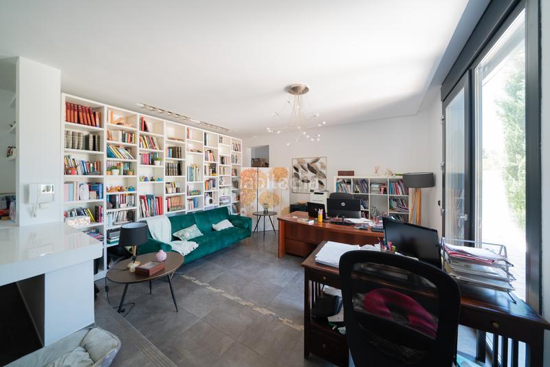 Foto c5adc579-758d-4727-9dae-54d5ce4d22ce. Chalet with fireplace parking pool in Valdetorres de Jarama