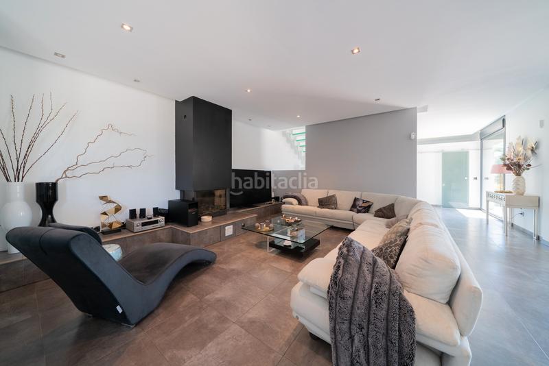 Foto fb294e2b-eabc-4dbc-834d-66e8f995ff1d. Chalet with fireplace parking pool in Valdetorres de Jarama