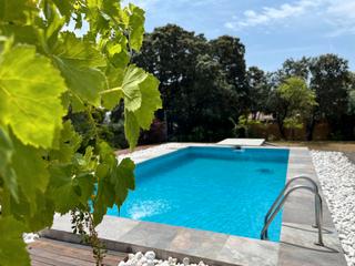 Chalet  Calle sauce. Independiente en navalafuente, 2 parcelas, licencia uso turstic