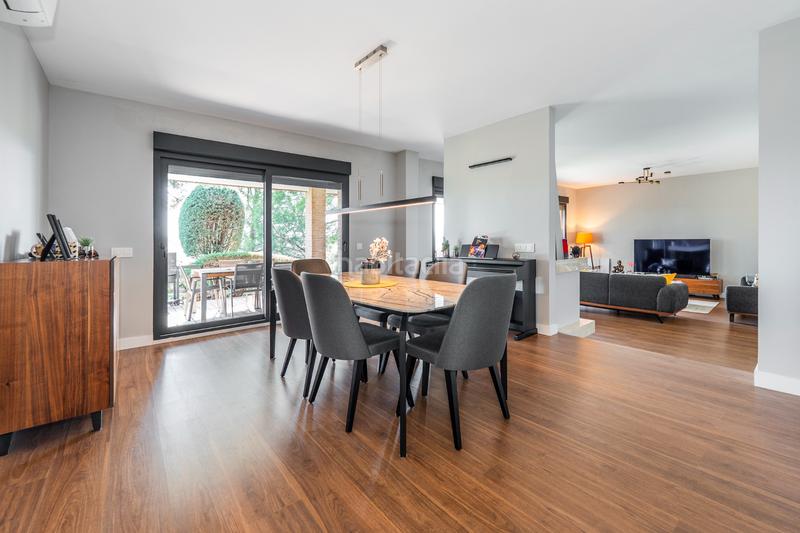 Foto 1c94ff56-2ed7-40de-bedb-02df7e9829bc. Chalet con camino riscaldamento parcheggio piscina in Santo Domingo