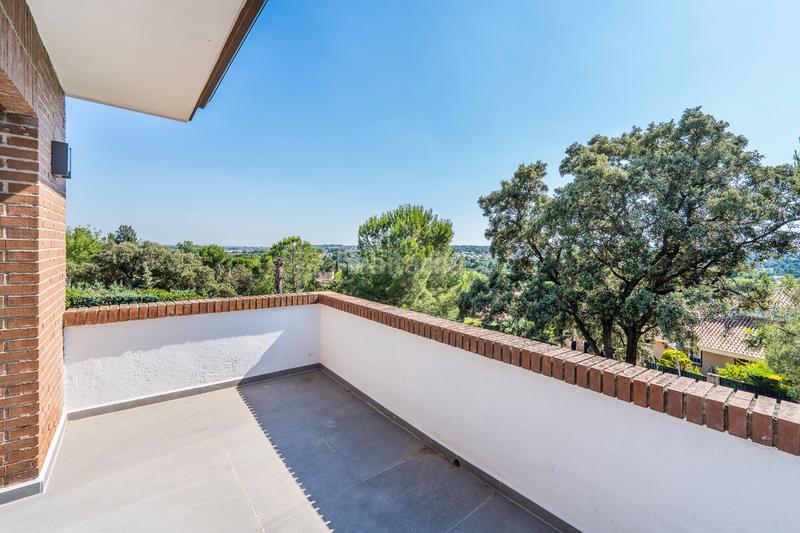 Foto 46f4aa47-5aae-4e56-9c38-7f3bfc290d53. Chalet con camino riscaldamento parcheggio piscina in Santo Domingo