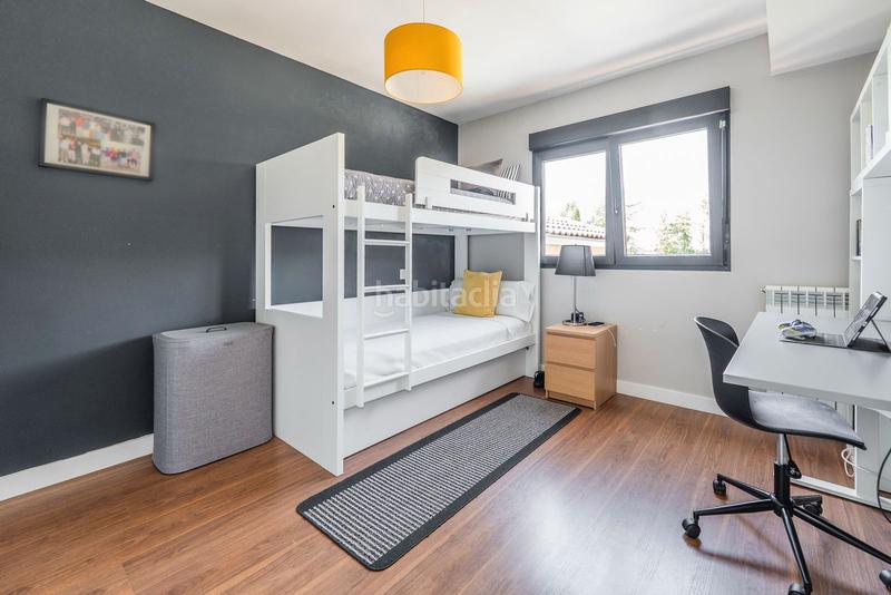 Foto 8c1f1d7e-b815-4d1c-b41b-a098b177af76. Chalet con camino riscaldamento parcheggio piscina in Santo Domingo