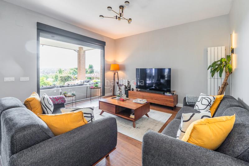 Foto 9ef63774-9b84-4dc1-bab3-d18e598fe5d8. Chalet con camino riscaldamento parcheggio piscina in Santo Domingo