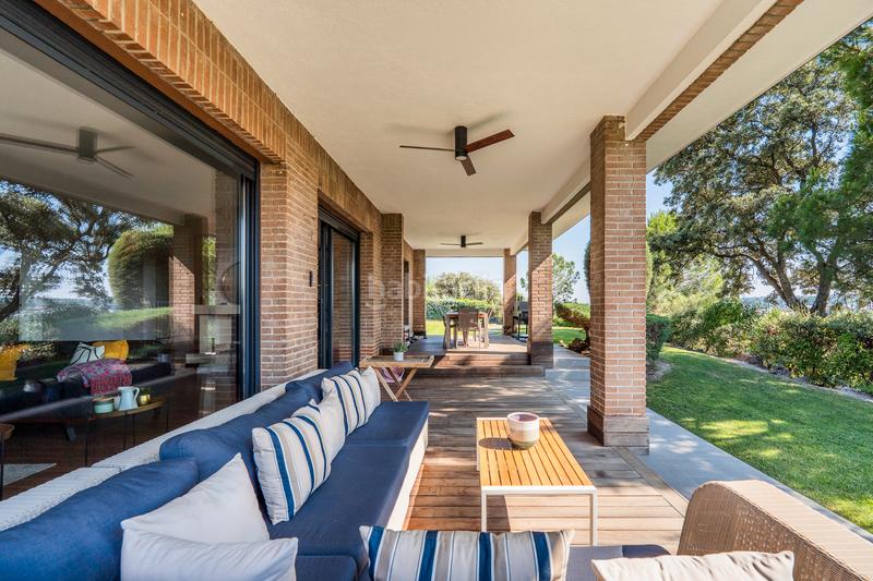 Foto e7dcd9eb-78fa-49d3-9e98-286be6191a98. Chalet con camino riscaldamento parcheggio piscina in Santo Domingo