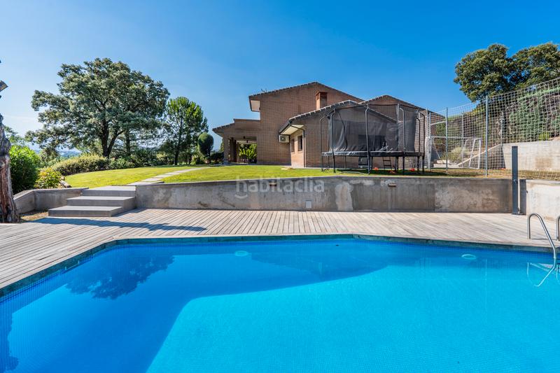 Foto ef1a9bd3-a2d6-489f-8a2d-ecb93c123207. Chalet con camino riscaldamento parcheggio piscina in Santo Domingo