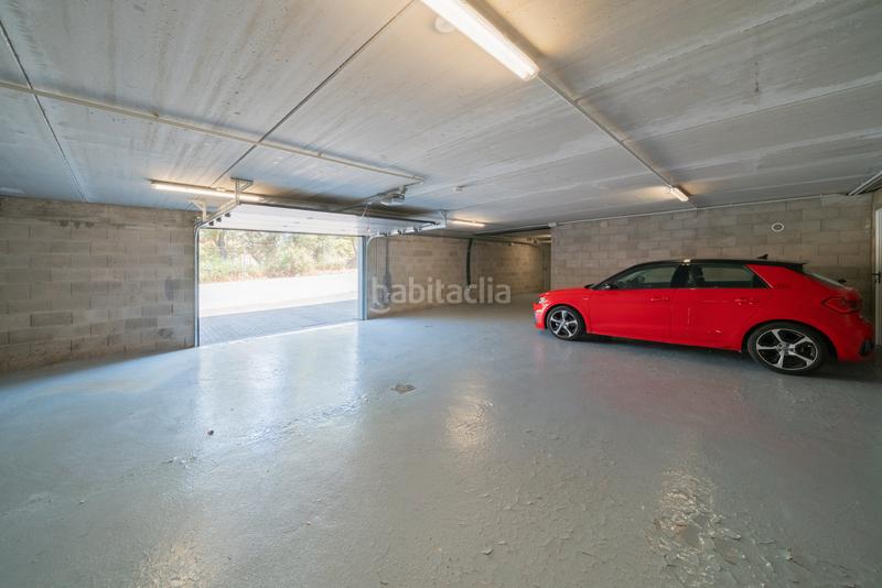 Foto 2145dca8-8b8a-49b3-af83-d240be86ab17. Chalet avec cheminée chauffage parking piscine dans Guadalix de la Sierra