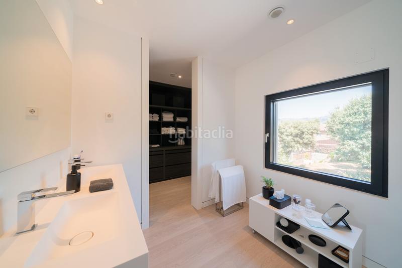 Foto 4fbcf57c-4297-40db-ab44-3c79688a2368. Chalet avec cheminée chauffage parking piscine dans Guadalix de la Sierra