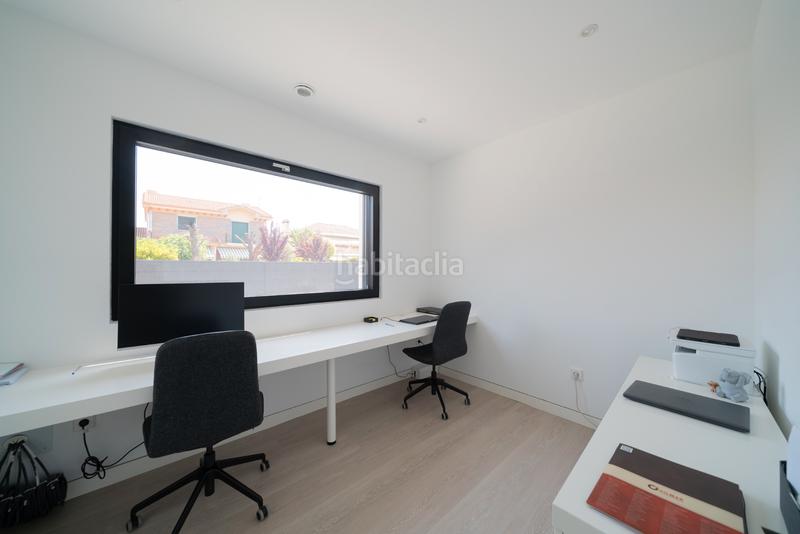 Foto a70ad103-d83f-4e3f-a365-60c8dbba2540. Chalet avec cheminée chauffage parking piscine dans Guadalix de la Sierra