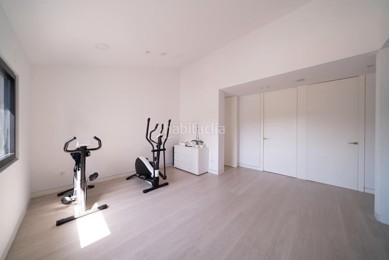 Foto d7bad4db-e1c9-4090-922b-f5aec6d7ac73. Chalet avec cheminée chauffage parking piscine dans Guadalix de la Sierra