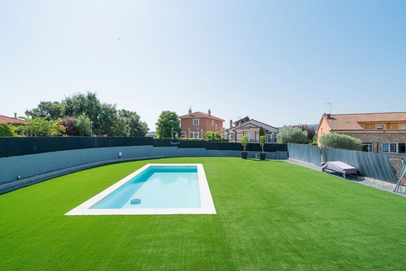 Foto e12a0e40-d73a-48d6-97f0-df9e8c78335c. Chalet avec cheminée chauffage parking piscine dans Guadalix de la Sierra