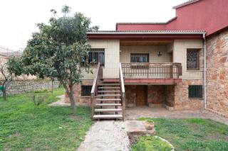 Chalet  Calle la fuente