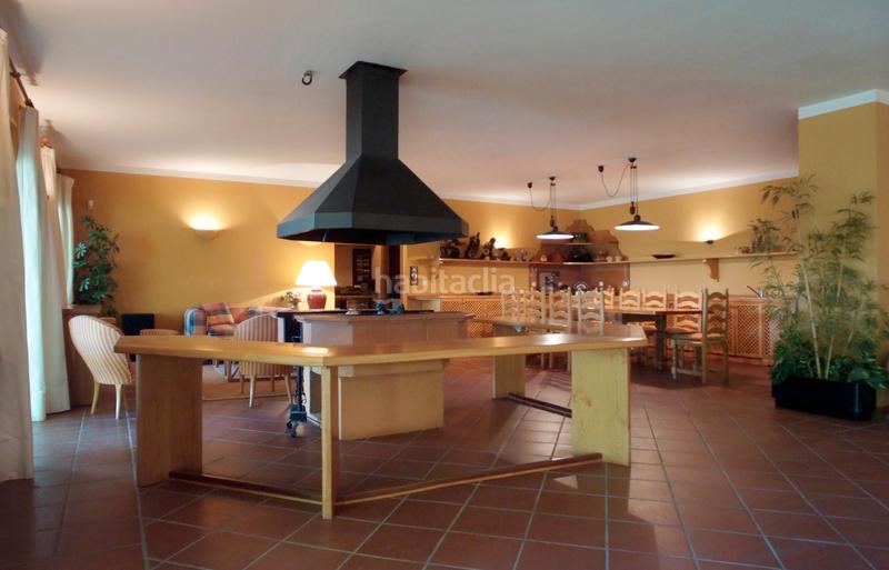 Foto 2805f1df-ed6f-4e3c-b00c-b0f934d03493. Chalet avec cheminée chauffage piscine dans Ciudalcampo