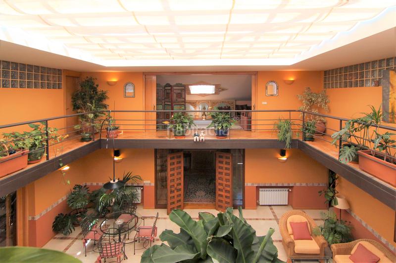 Foto 323de464-ba10-4af3-876e-506d551f3898. Chalet con camino riscaldamento piscina in Ciudalcampo