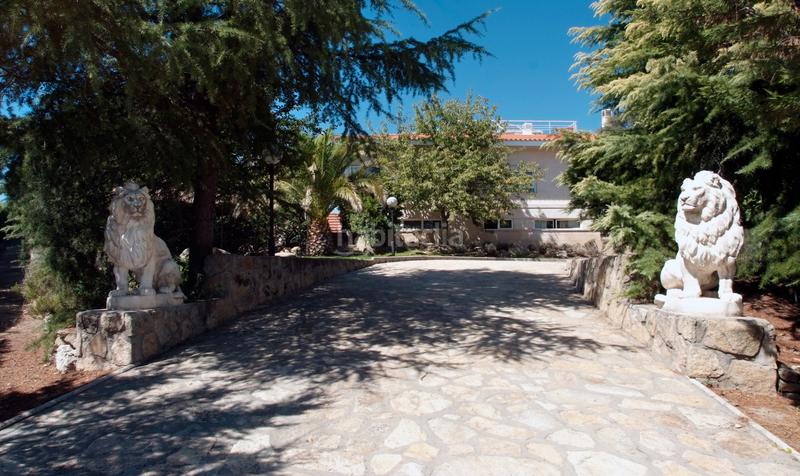 Foto b2ed0772-3238-40d7-860f-ea7aea718de3. Chalet con camino riscaldamento piscina in Ciudalcampo