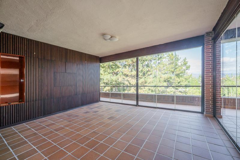 Foto 167fb5c7-e5b2-48b1-931d-11a2d04621c9. Chalet con camino riscaldamento parcheggio piscina in Ciudalcampo