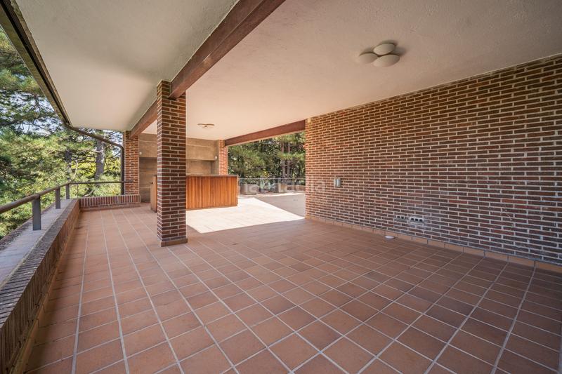 Foto efb80042-1748-46ab-ba11-06e397386186. Chalet con camino riscaldamento parcheggio piscina in Ciudalcampo