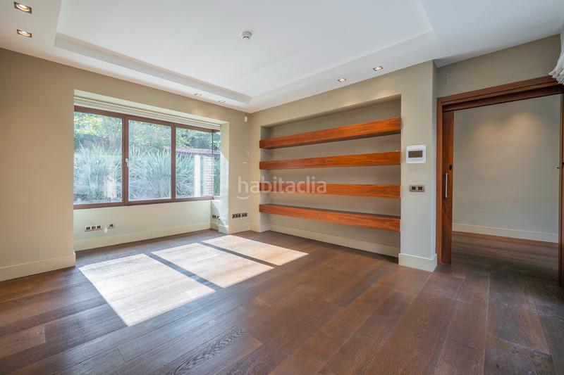 Foto 6ccdfcab-f3df-49b0-82a7-f5fb1441e935. Xalet amb xemeneia calefacció aparcament piscina a Ciudalcampo